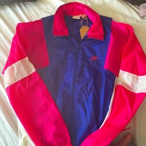RETRO NIKE TRACK WINDBREAKER SZ SMALL